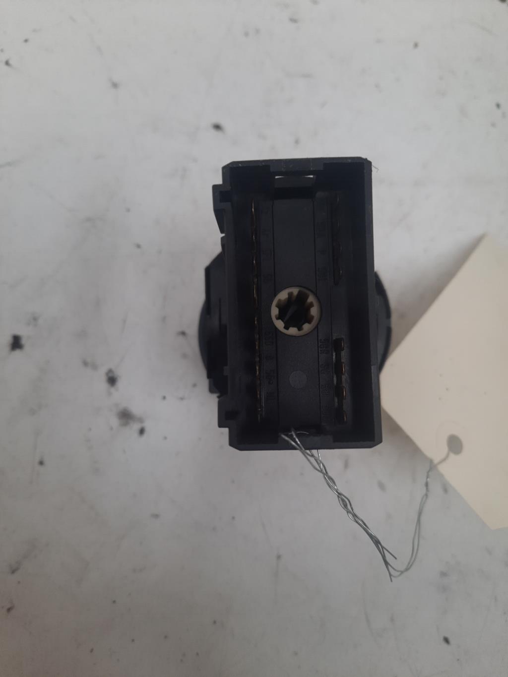 Commande de phare VOLKSWAGEN GOLF 4  - 1