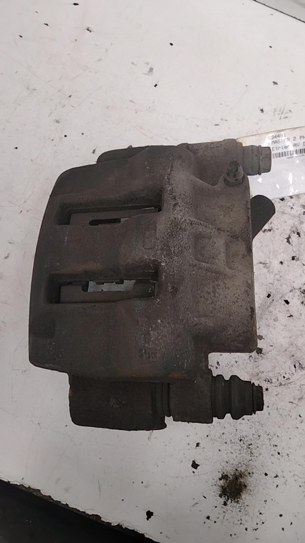 Etrier avant droit (freinage) RENAULT MASTER 2 PHASE 2 Diesel - 1