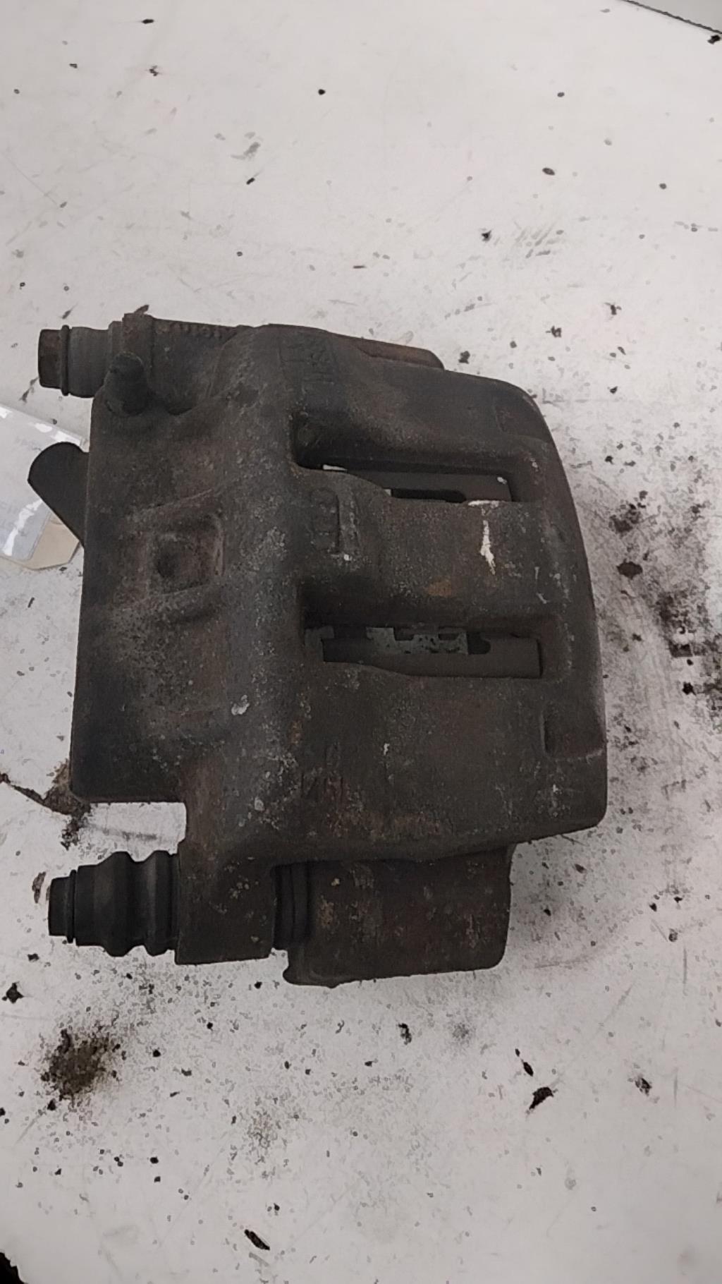 Etrier avant gauche (freinage) RENAULT MASTER 2 PHASE 2 Diesel - 1