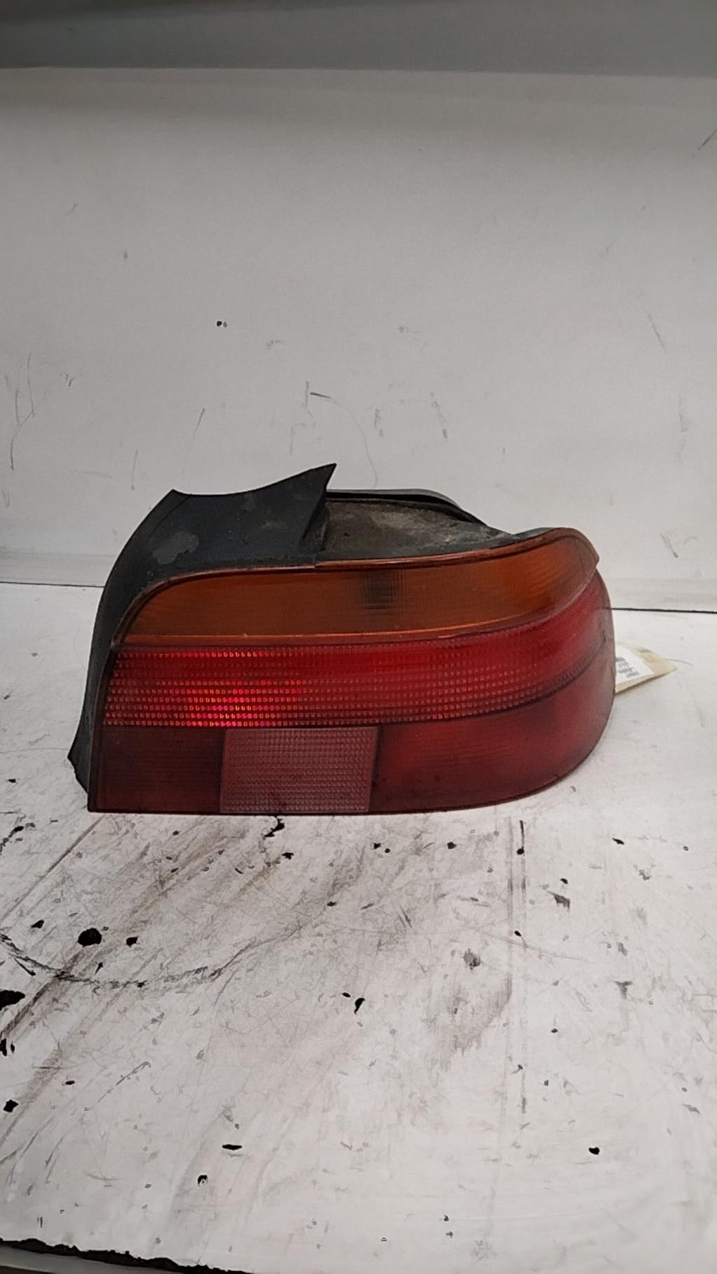 Fanale posteriore principale destro (luci) BMW SERIE 5 E39 PHASE 1 Diésel - 1