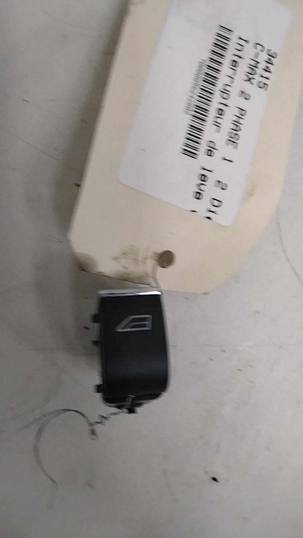 Interruttore lavacristalli posteriore sinistro FORD C-MAX 2 PHASE 1 Diésel - 1