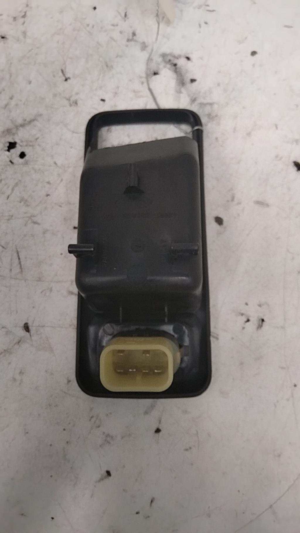 Interruttore lavacristalli anteriore destro FORD C-MAX 1 PHASE 1 Diésel - 1
