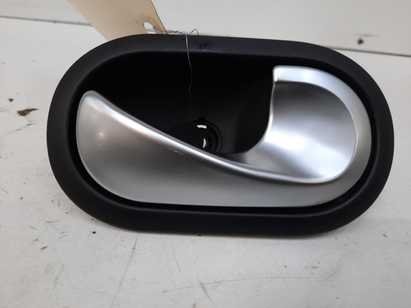 Maniglia interna posteriore destra RENAULT TWINGO 3 PHASE 1 Gasolina - 1