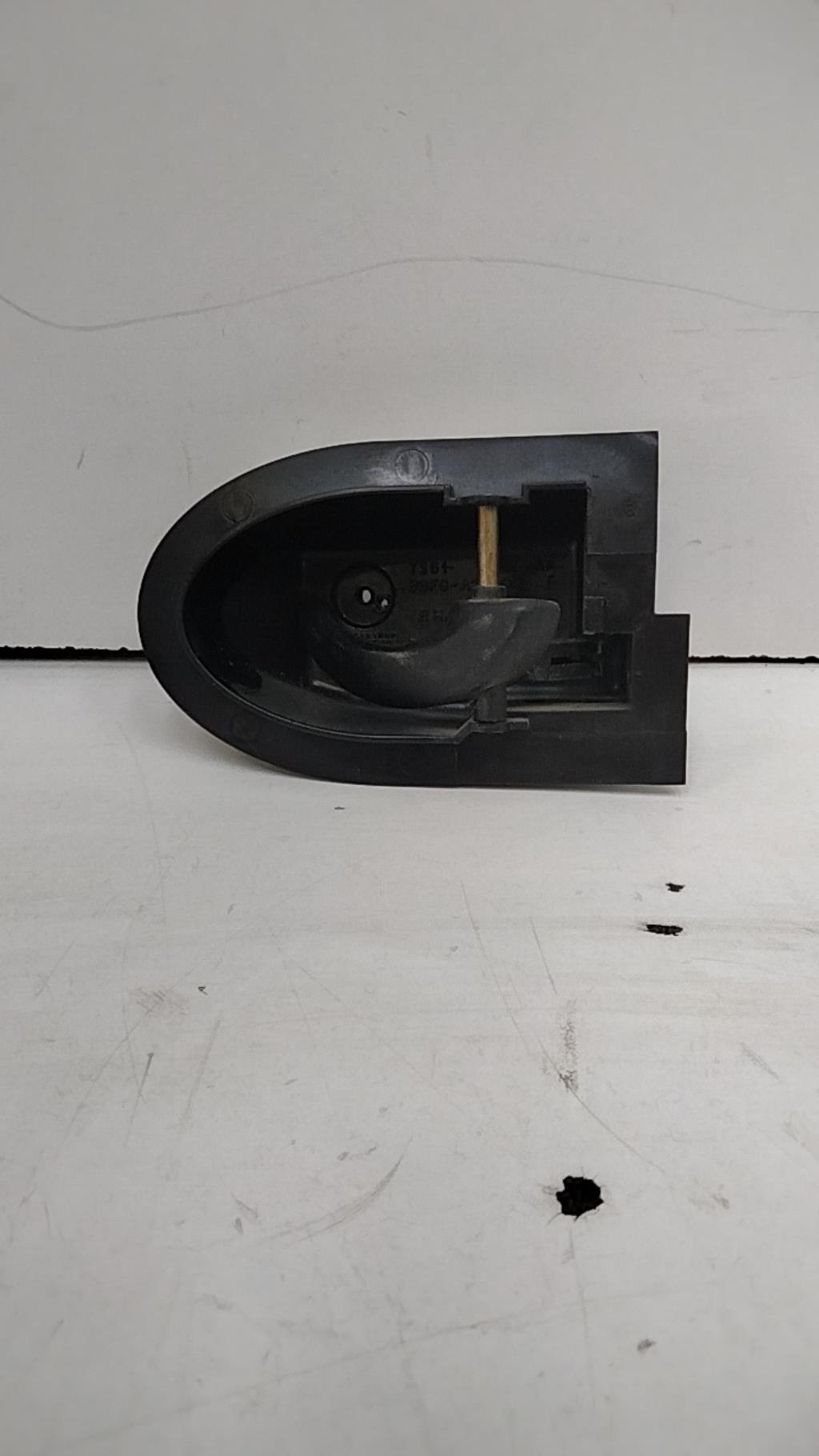 Poignee interieur avant droit FORD COURRIER 4 Diesel - 1