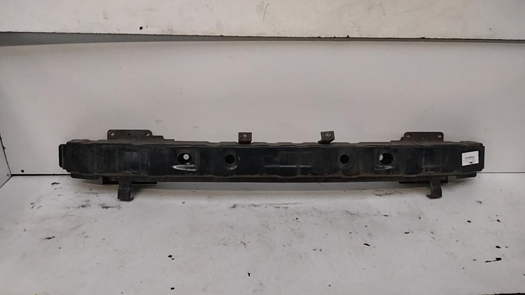 Traversa rinforzo paraurti anteriore HYUNDAI TRAJET Diésel - 1