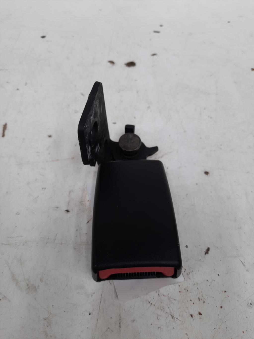 Aggancio cintura sicurezza posteriore sinistro OPEL CORSA D PHASE 1 Gasolina - 1