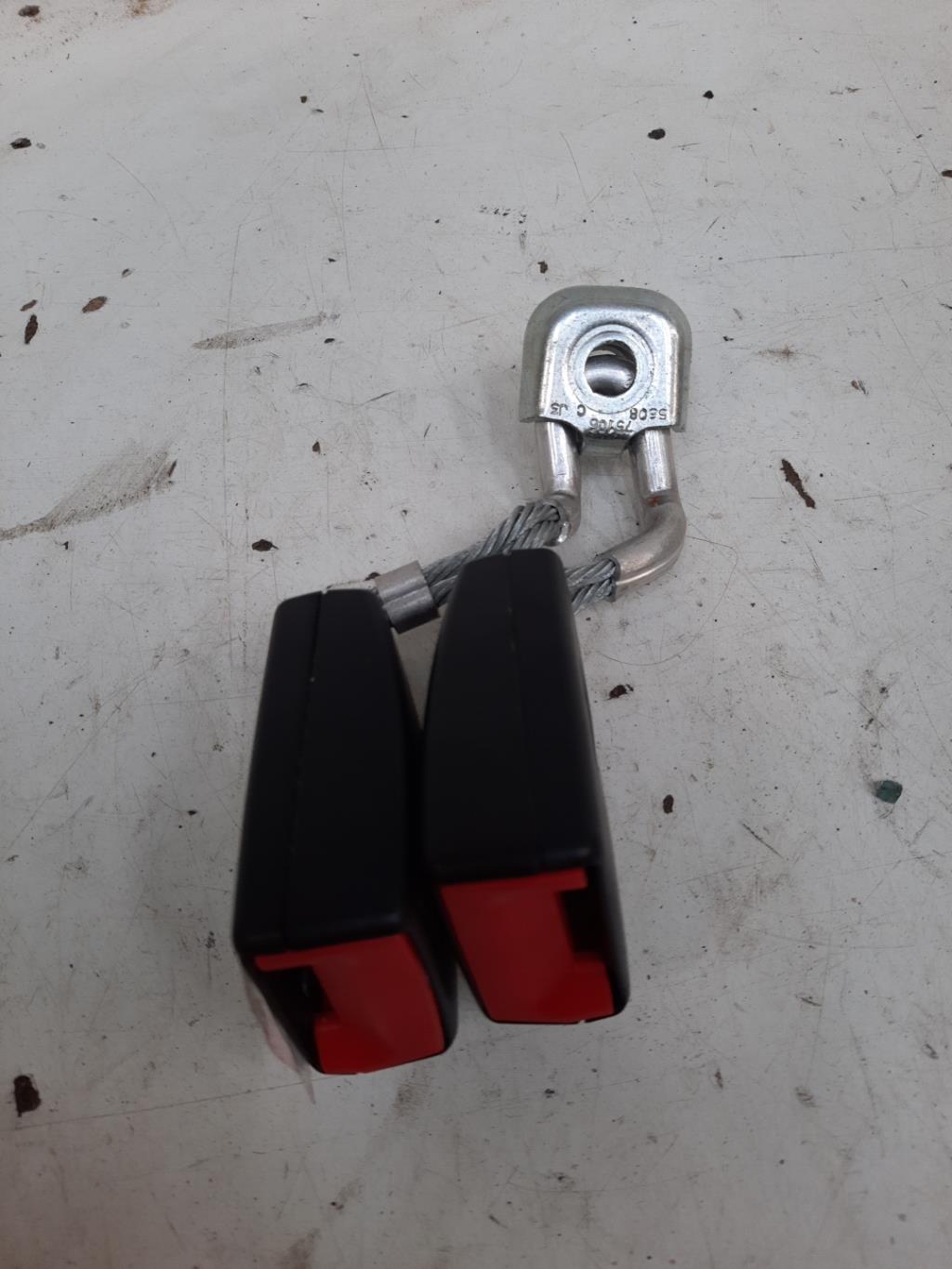 Aggancio cintura sicurezza posteriore sinistro VOLKSWAGEN GOLF 5 Diésel - 1