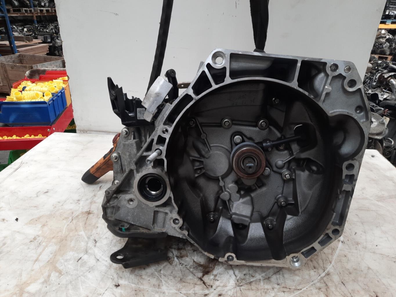 Boite de vitesses NISSAN MICRA 5 Essence - 1