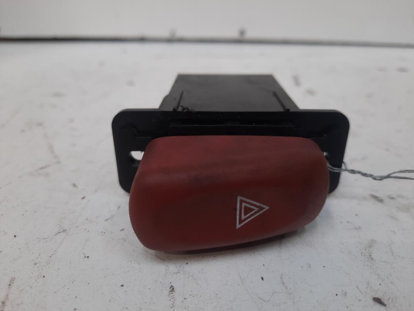 Bouton de warning OPEL AGILA A Essence - 1