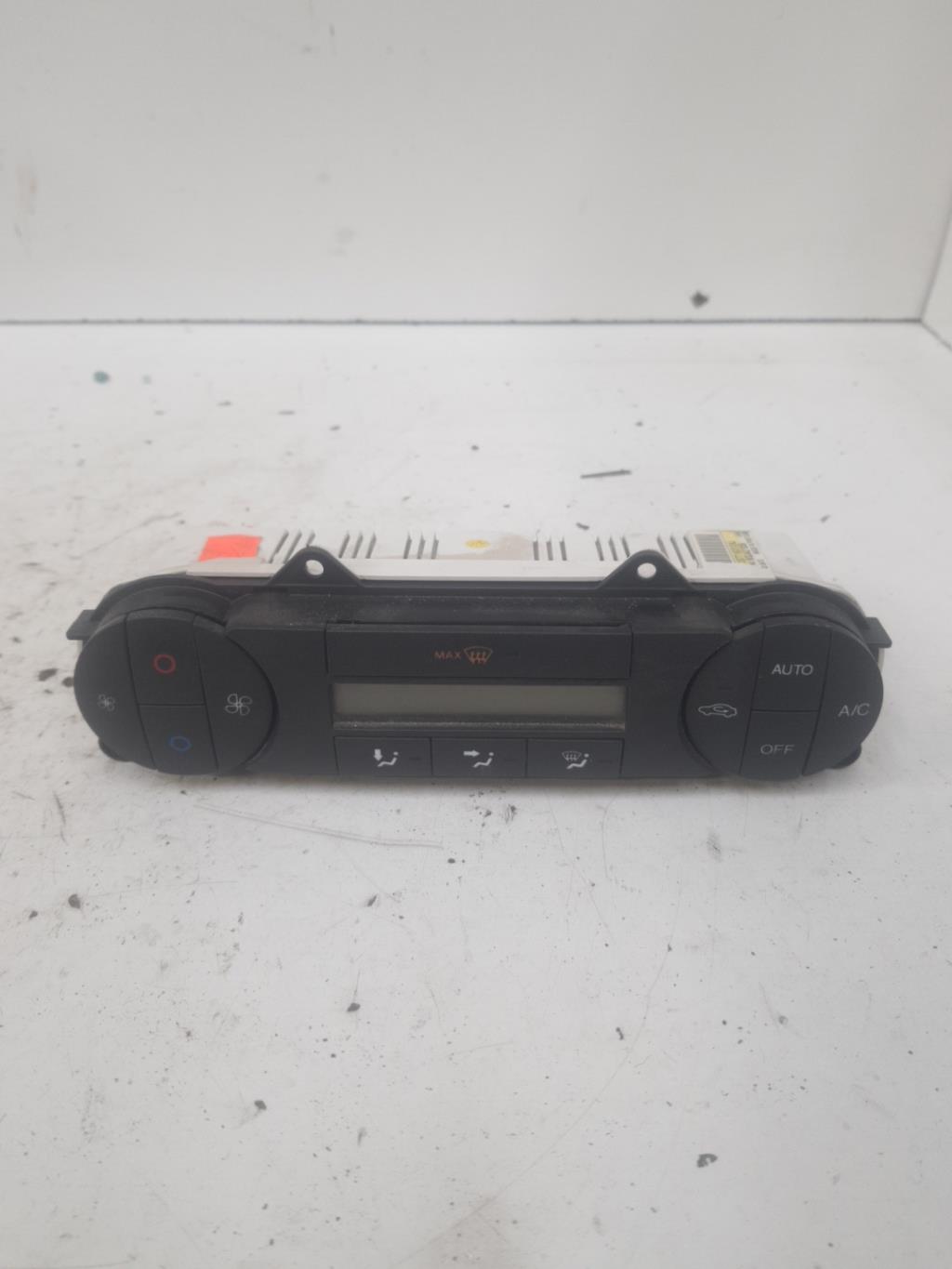 Commande chauffage FORD MONDEO 2 BREAK Diesel - 1