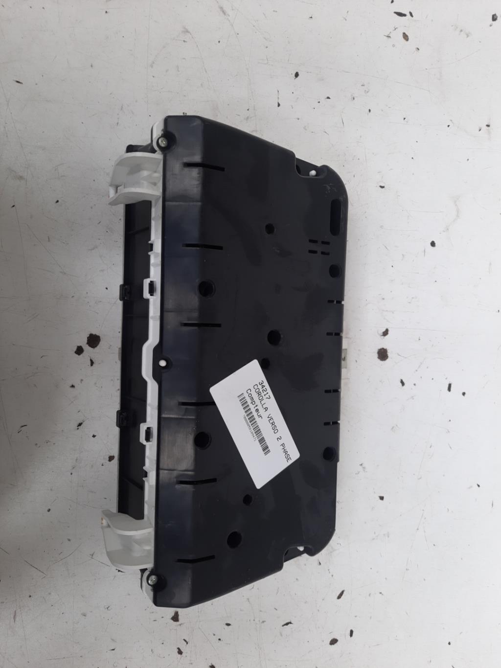 Compteur TOYOTA COROLLA VERSO 2 PHASE 1 Diesel - 1