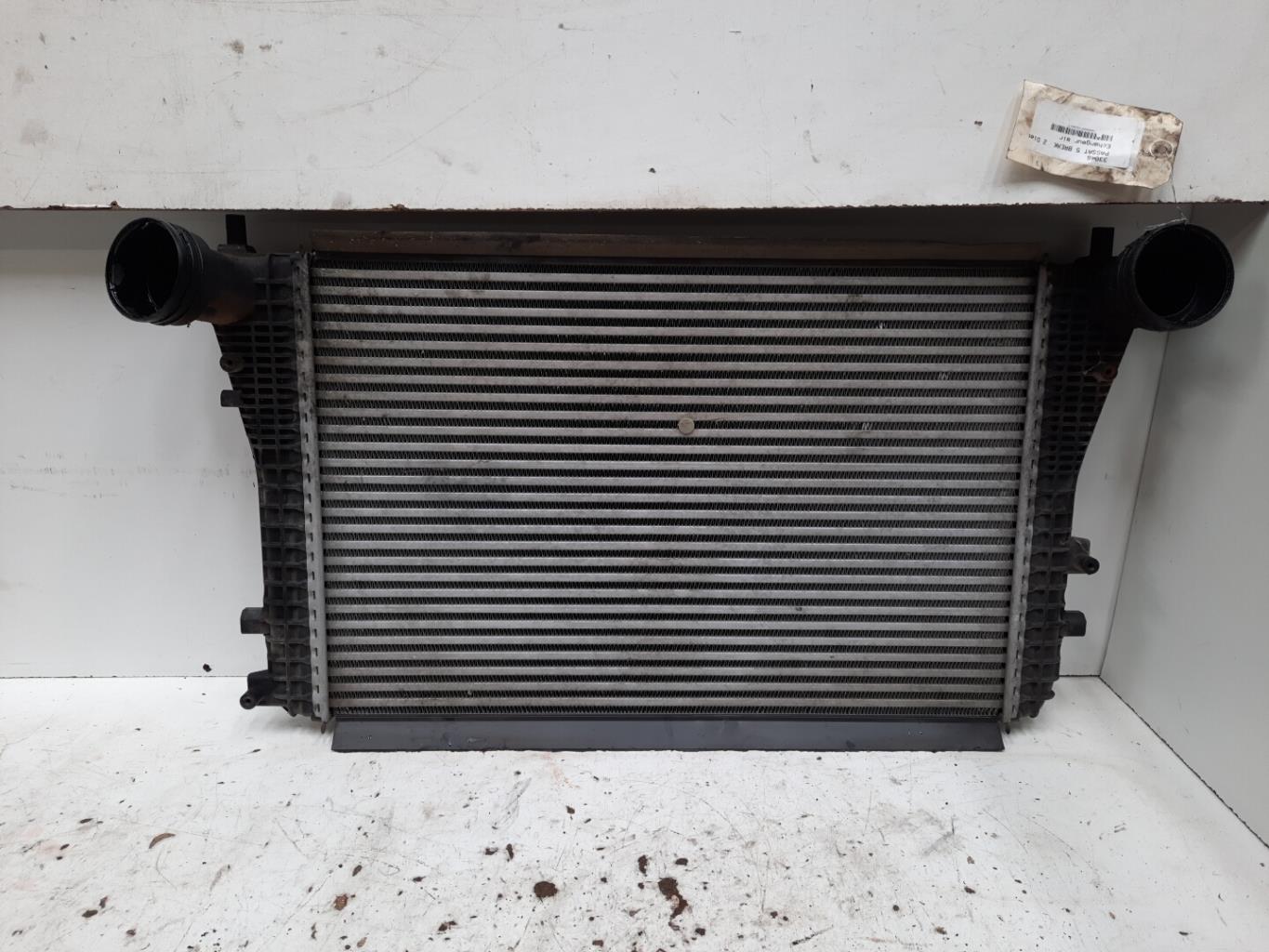 Scambiatore aria (Intercooler) VOLKSWAGEN PASSAT 5 BREAK Diésel - 1