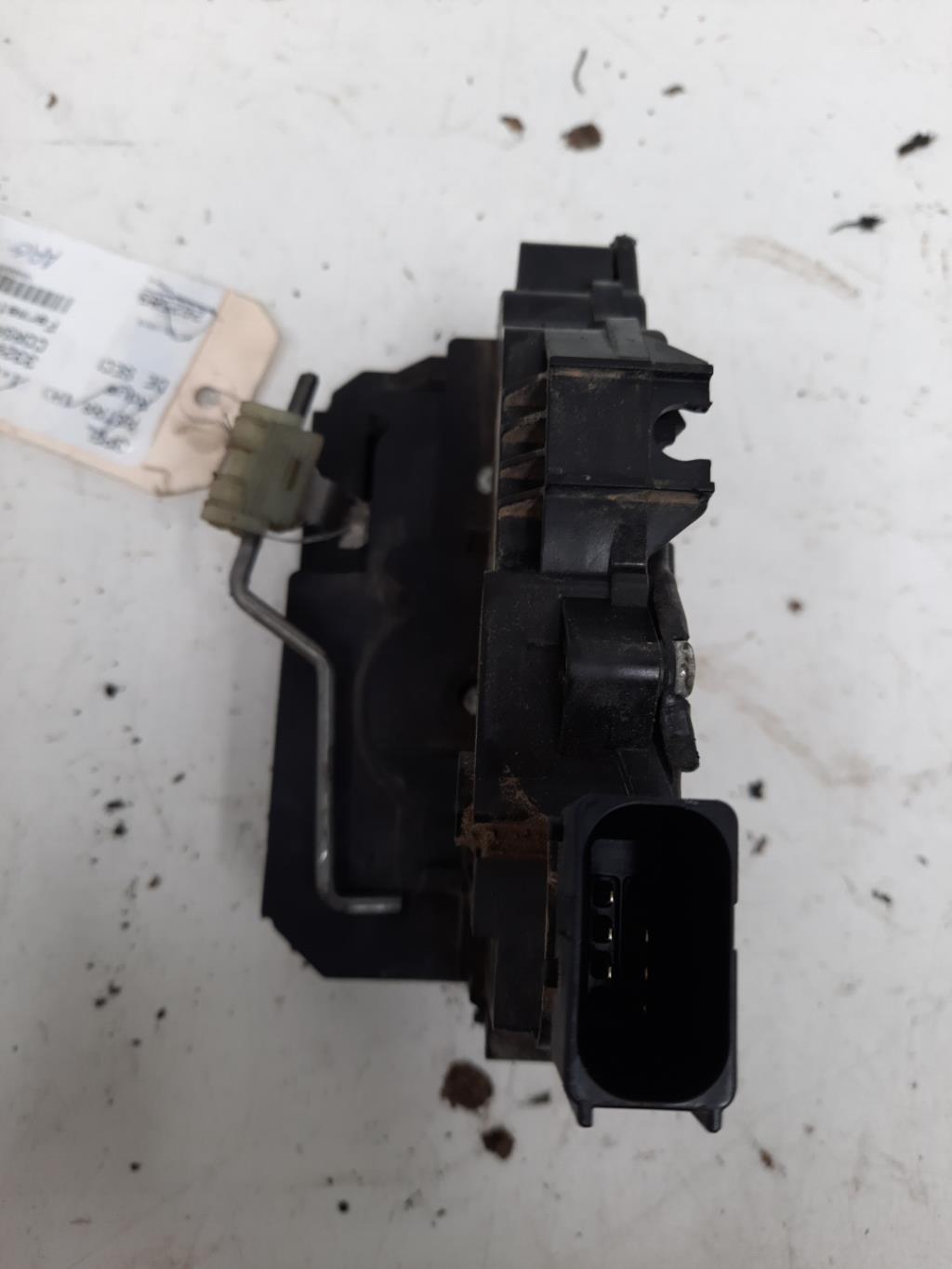 Chiusura centralizzata posteriore sinistra OPEL CORSA D PHASE 1 Gasolina - 1