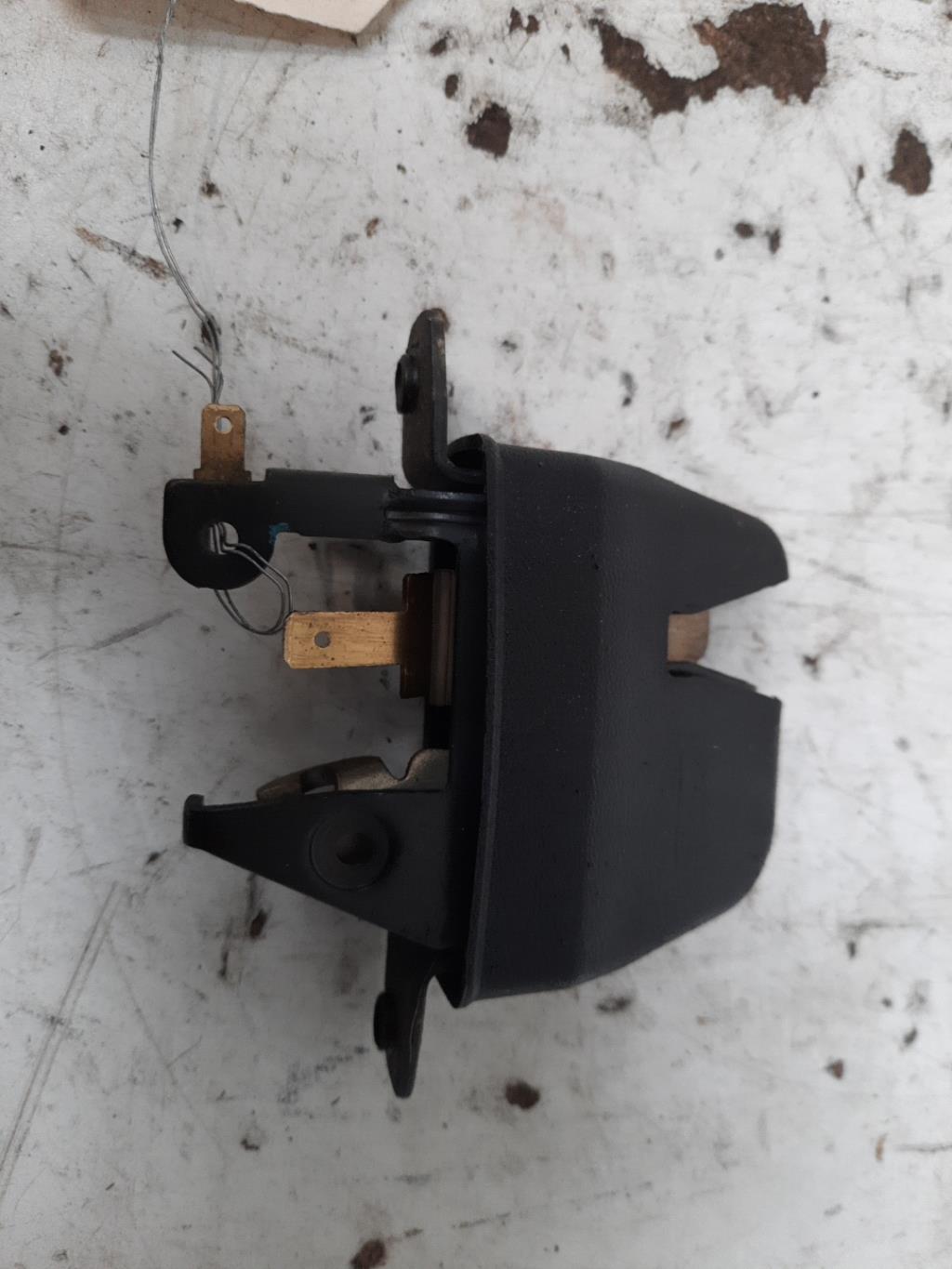 Fermeture centralisee coffre ROVER 25 PHASE 1  - 1