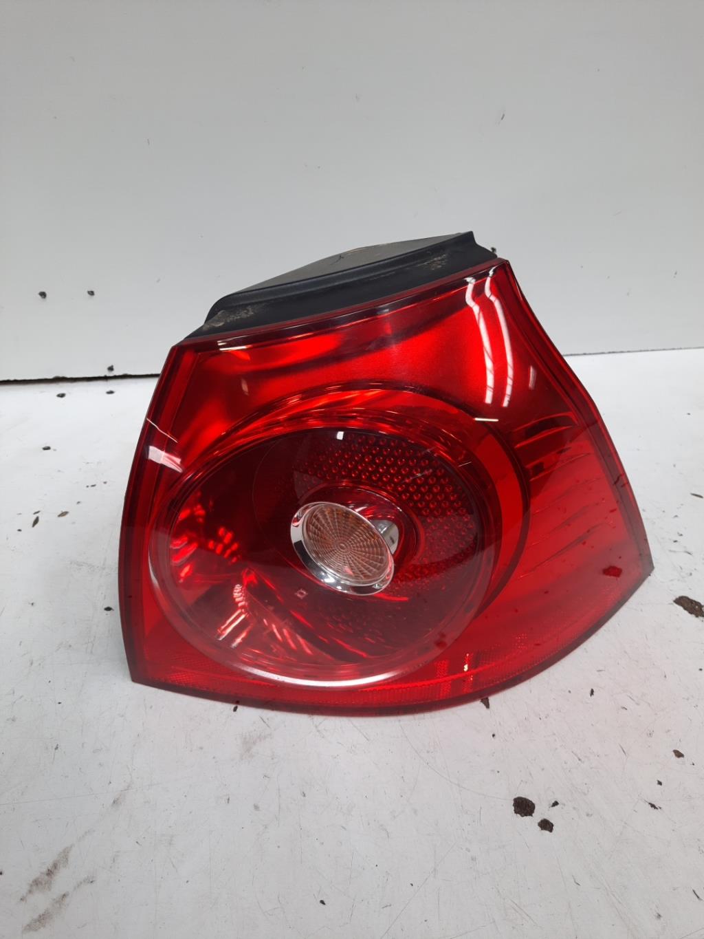 Fanale posteriore principale destro (luci) VOLKSWAGEN GOLF 5 Diésel - 1
