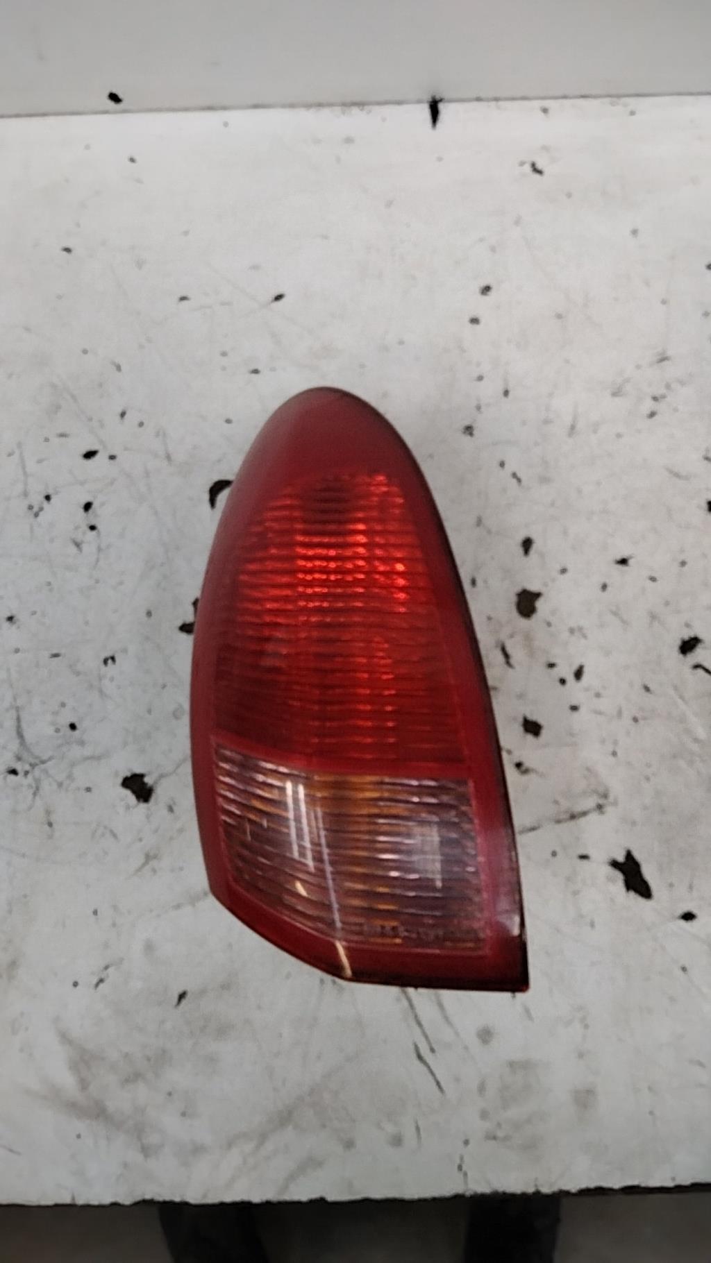 Fanale posteriore principale destro (luci) ALFA ROMEO 147 PHASE 1 Diésel - 1
