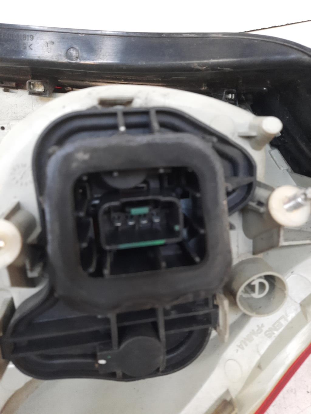 Fanale posteriore principale sinistro (luci) VOLKSWAGEN GOLF 5 Gasolina - 1
