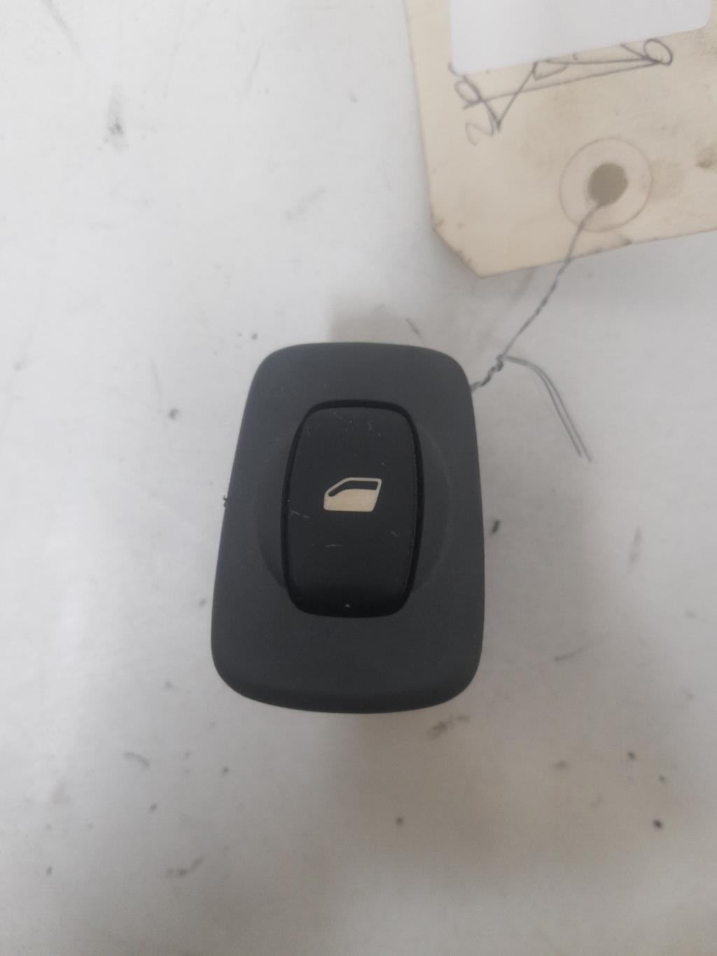 Interruttore lavacristalli posteriore destro CITROEN C5 1 PHASE 1 BREAK Diésel - 1