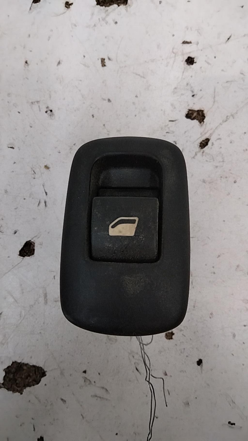 Interruttore lavacristalli anteriore destro CITROEN C5 1 PHASE 2 Diésel - 1