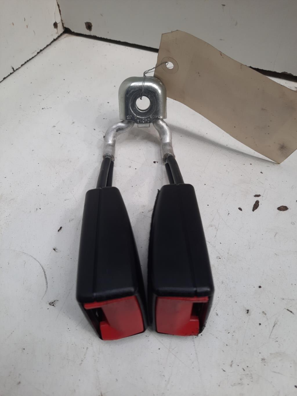 Aggancio cintura sicurezza posteriore sinistro SEAT IBIZA 4 PHASE 2 Diésel - 1
