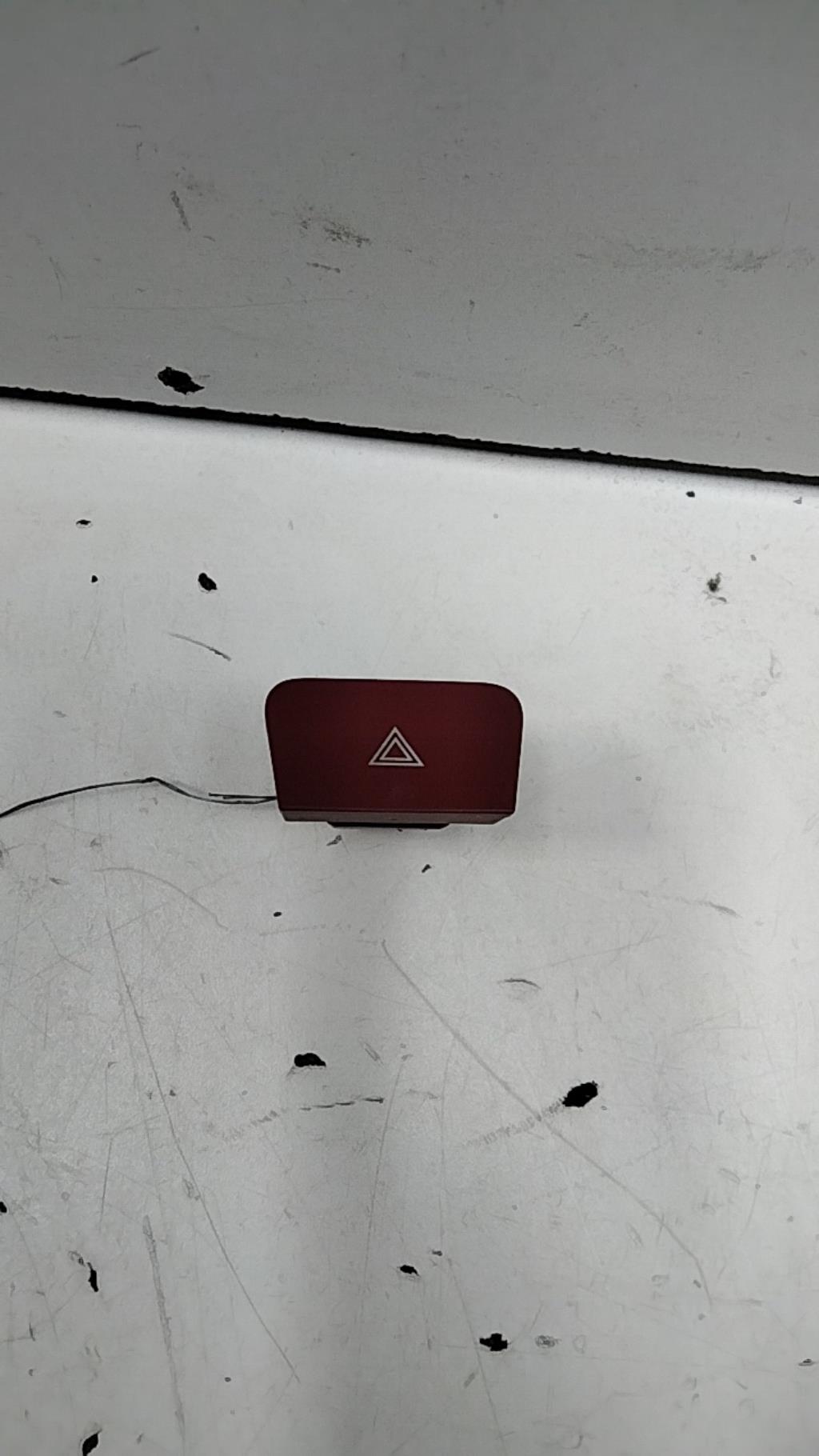 Bouton de warning CITROEN C4 PICASSO 1  - 1