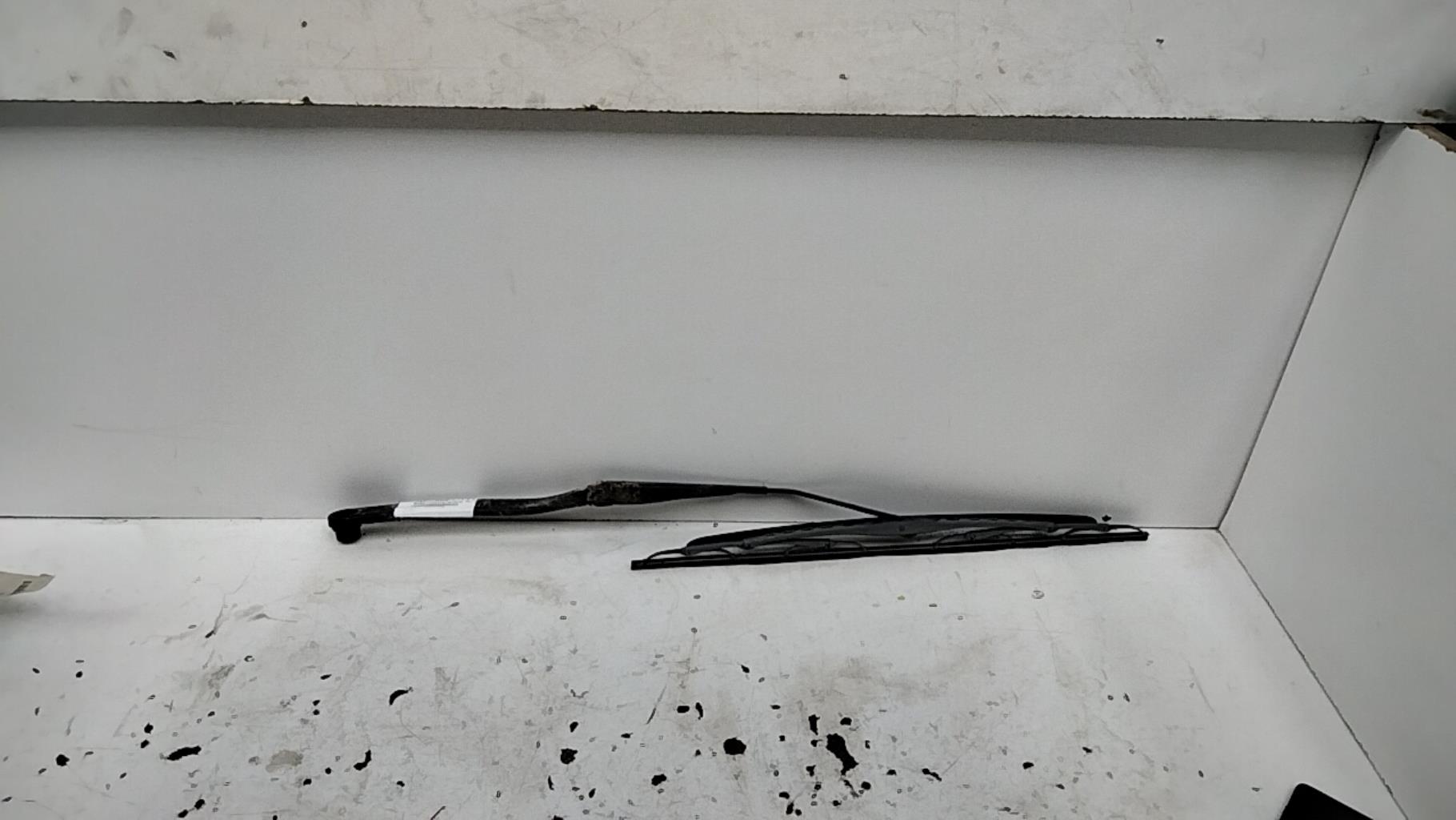 Braccio tergicristallo anteriore sinistro NISSAN JUKE 1 PHASE 1 Diésel - 1