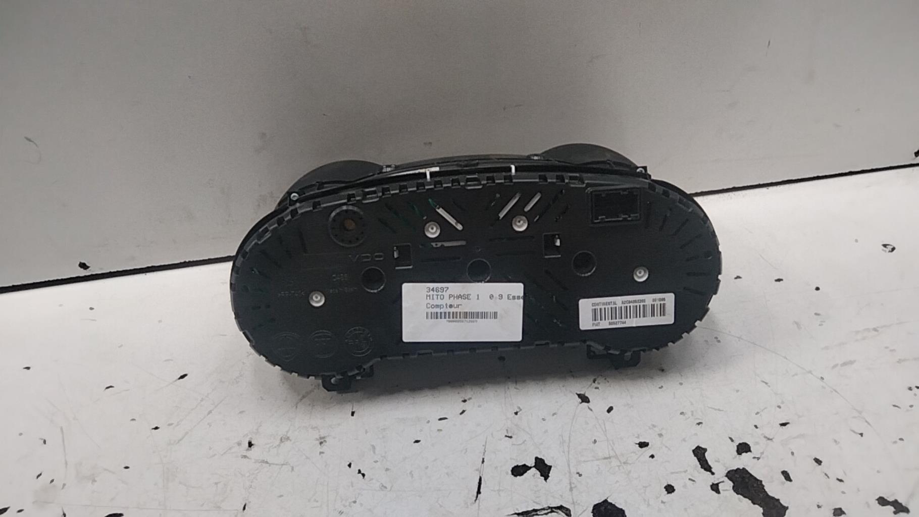 Compteur ALFA ROMEO MITO PHASE 1 Essence - 1