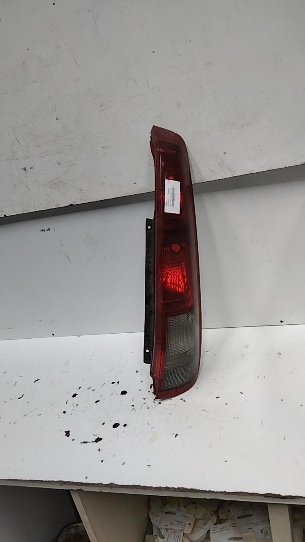 Fanale posteriore principale destro (luci) NISSAN X-TRAIL 1 PHASE 1 Diésel - 1