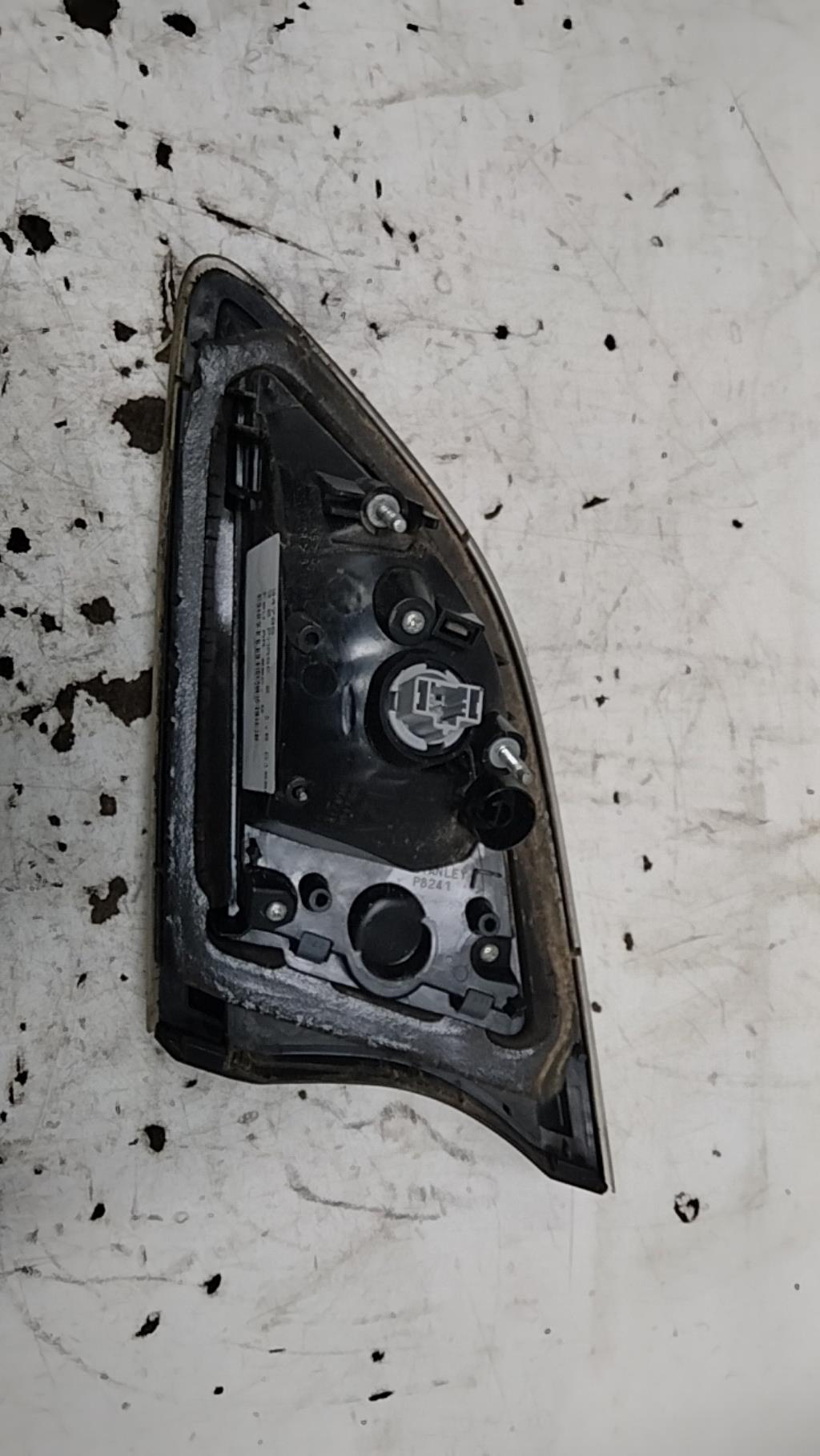 Feu arriere secondaire gauche (feux) MAZDA 3 2 PHASE 2 Diesel - 1
