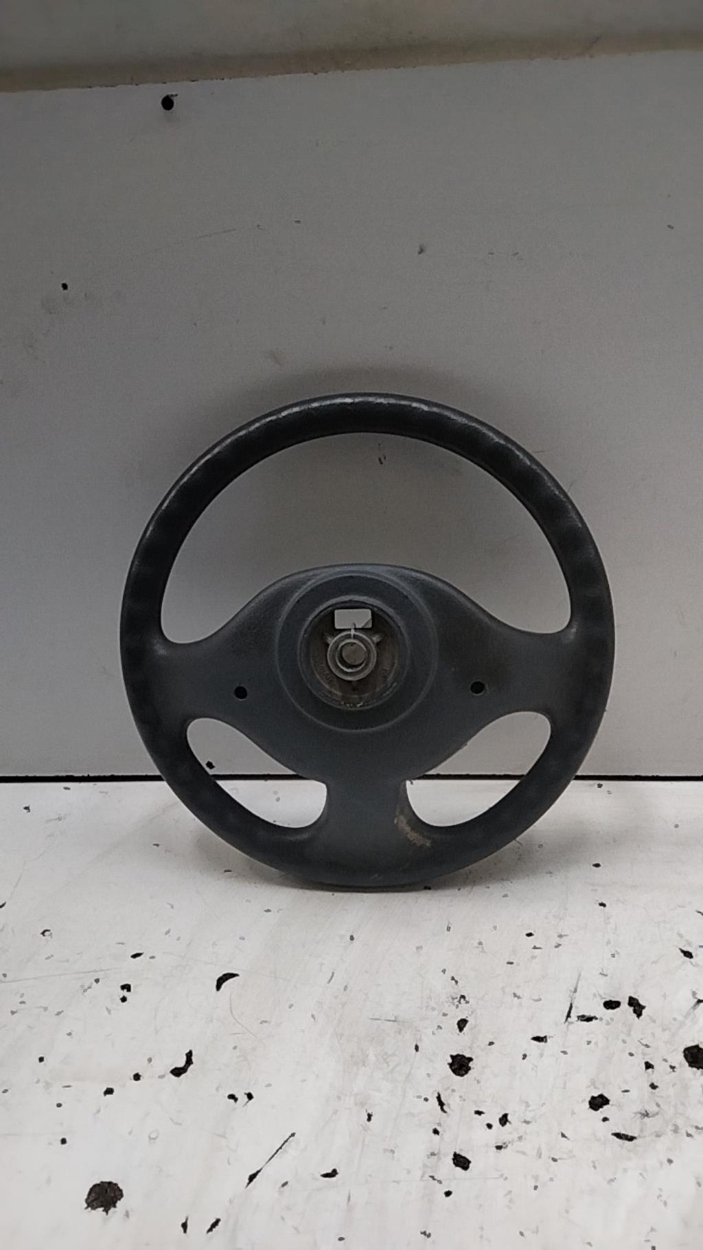 Volant RENAULT CLIO 2 PHASE 1 Essence - 1