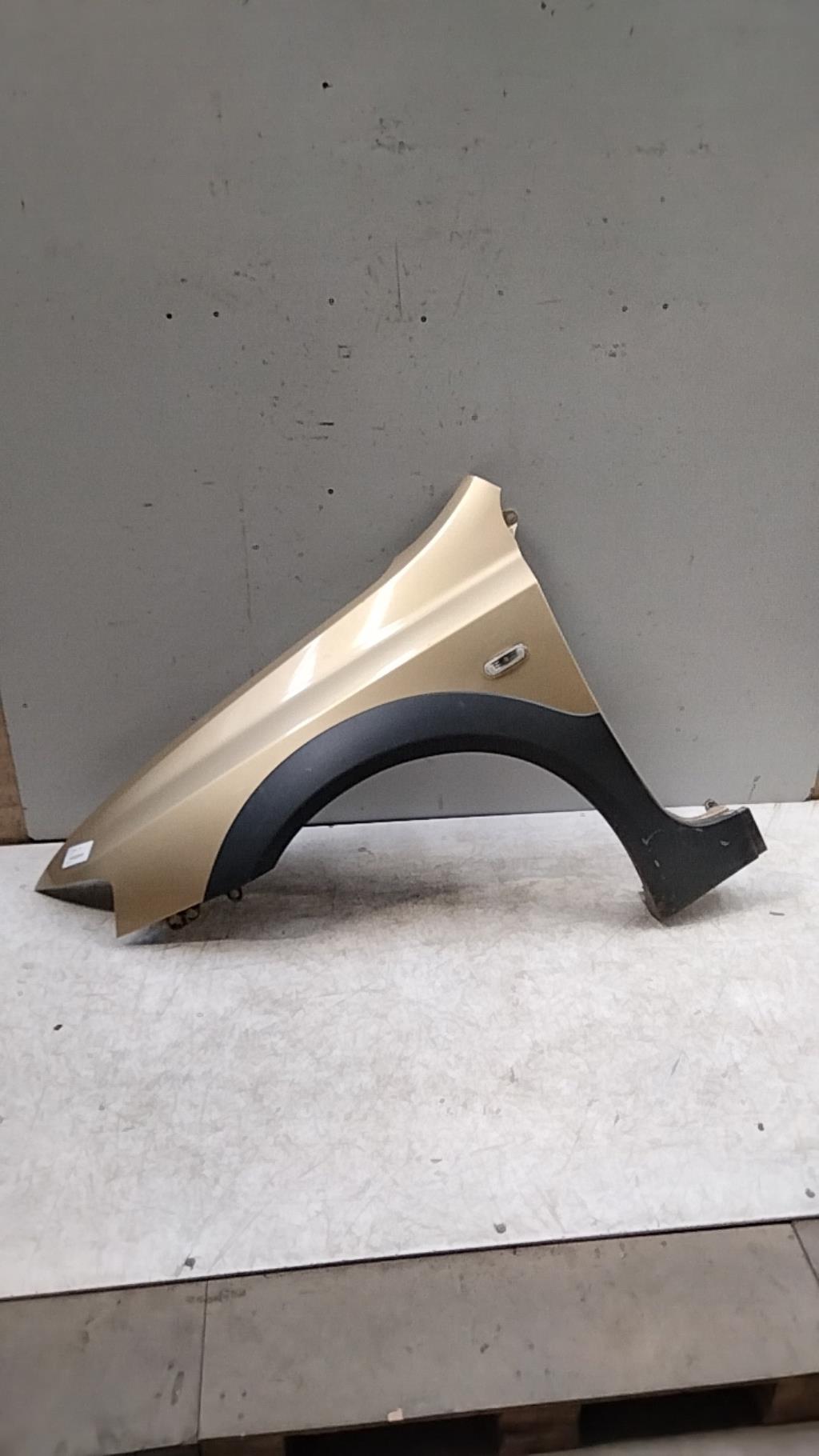 Parafango anteriore sinistro FIAT STILO BREAK  - 1