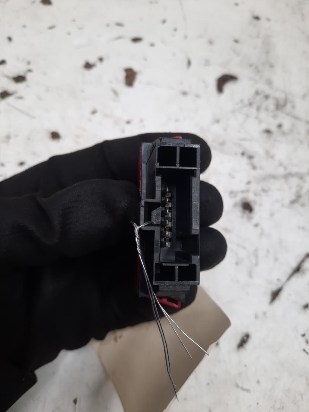 Bouton de warning FIAT STILO Diesel - 1