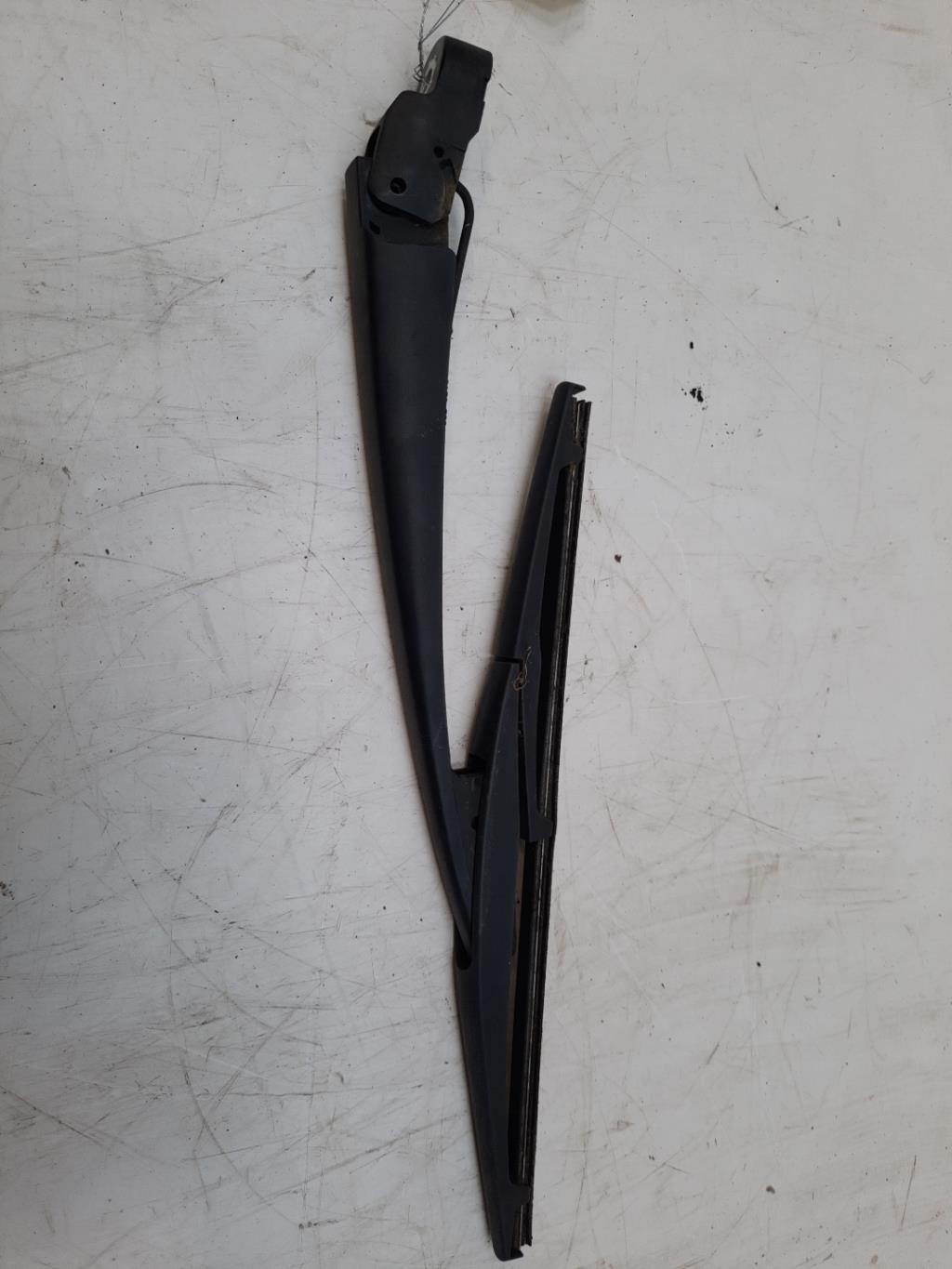 Braccio tergicristallo posteriore SUZUKI SWIFT 3 Gasolina - 1