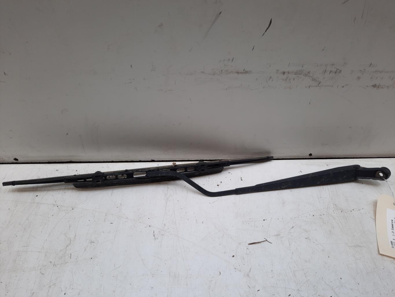 Braccio tergicristallo anteriore sinistro SUZUKI SWIFT 3 Gasolina - 1