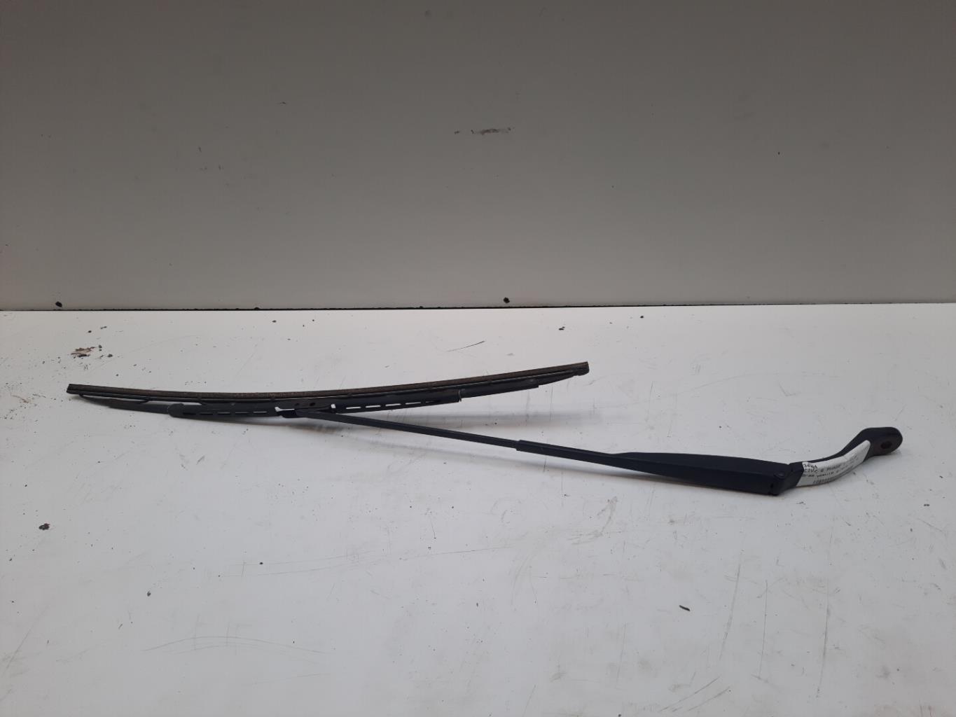 Braccio tergicristallo anteriore sinistro HONDA CIVIC 7 Gasolina - 1