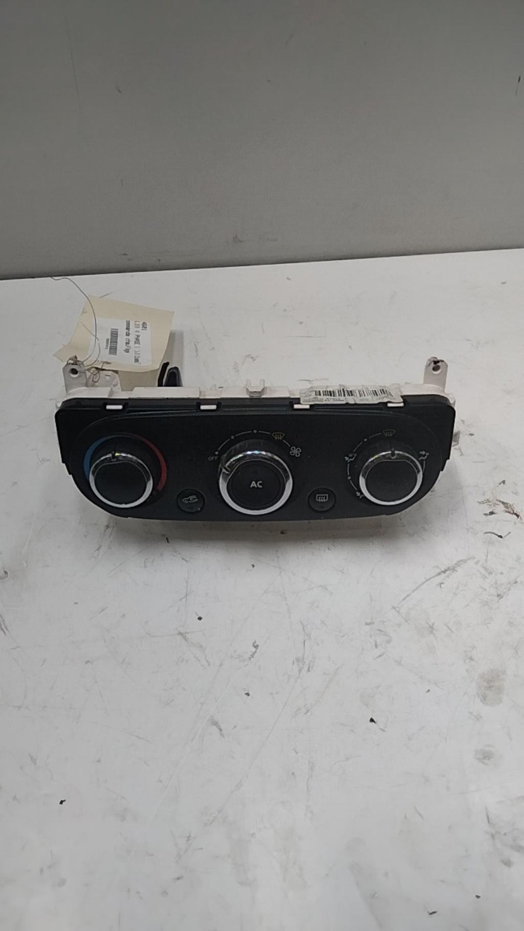Commande chauffage RENAULT CLIO 4 PHASE 1 Diesel - 1