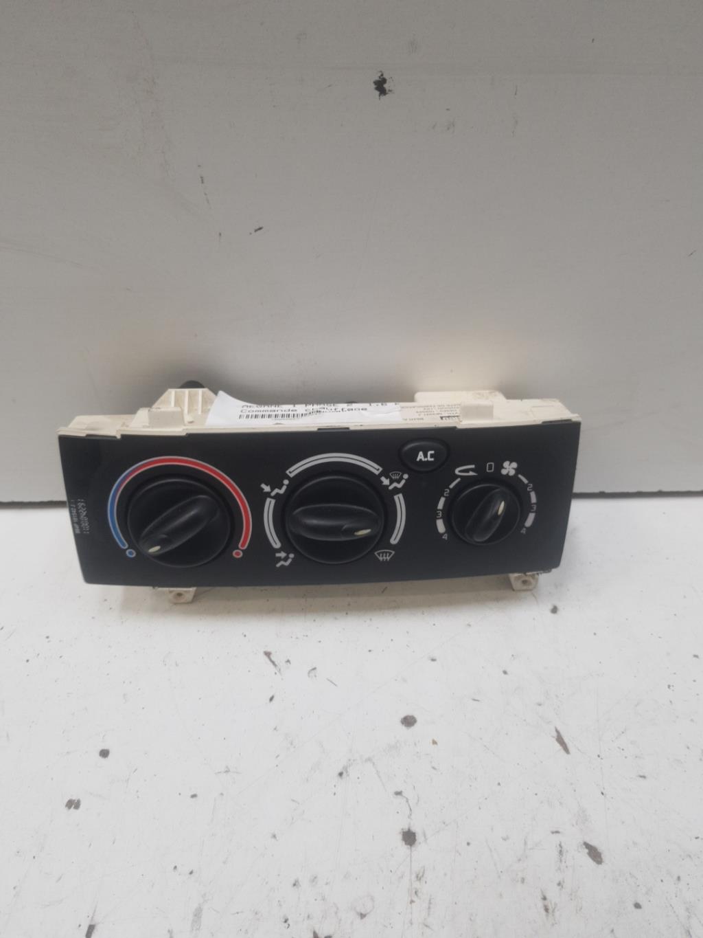 Commande chauffage RENAULT MEGANE 1 PHASE 2 Essence - 1