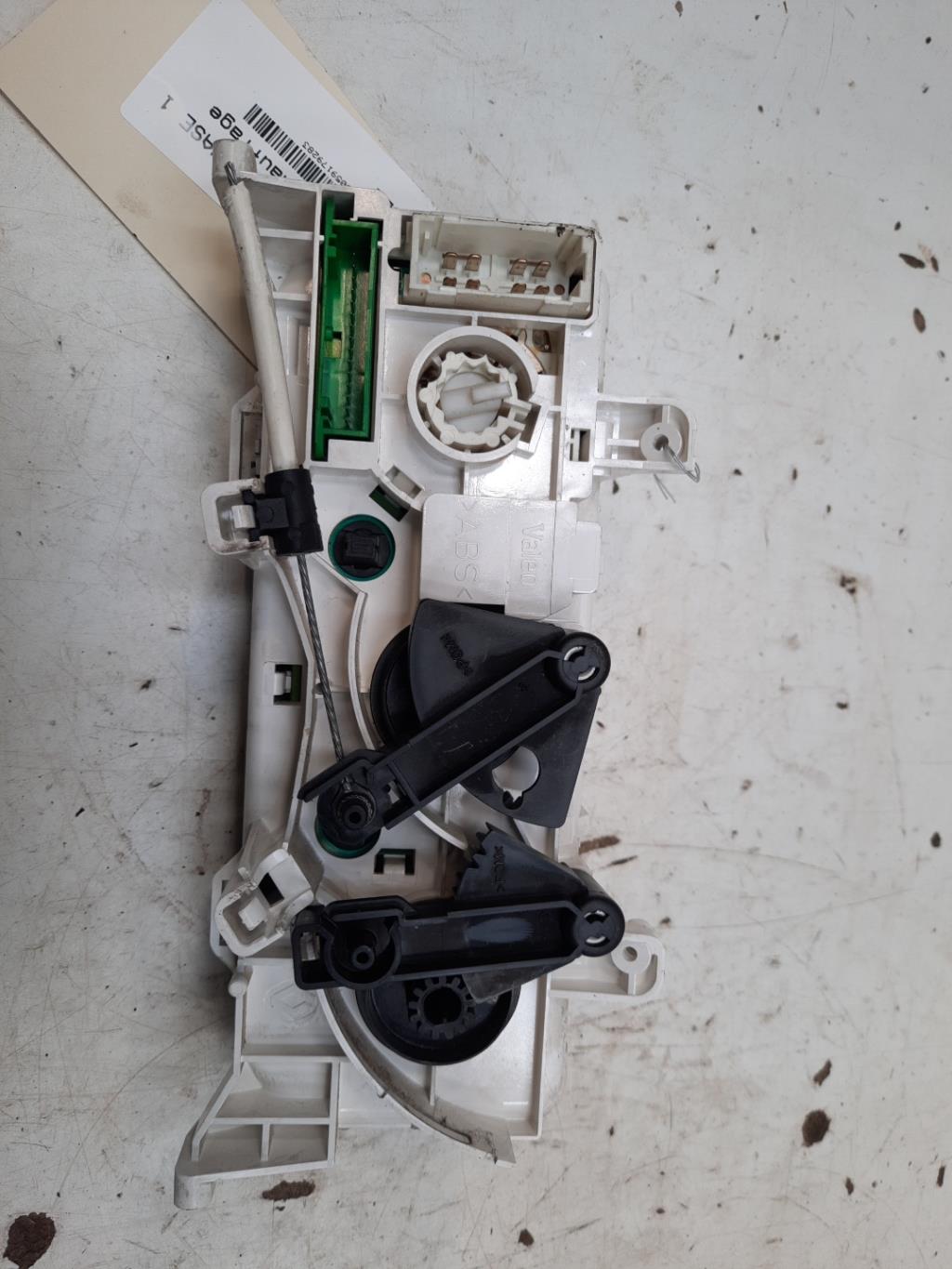 Commande chauffage RENAULT CLIO 2 PHASE 2 Diesel - 1