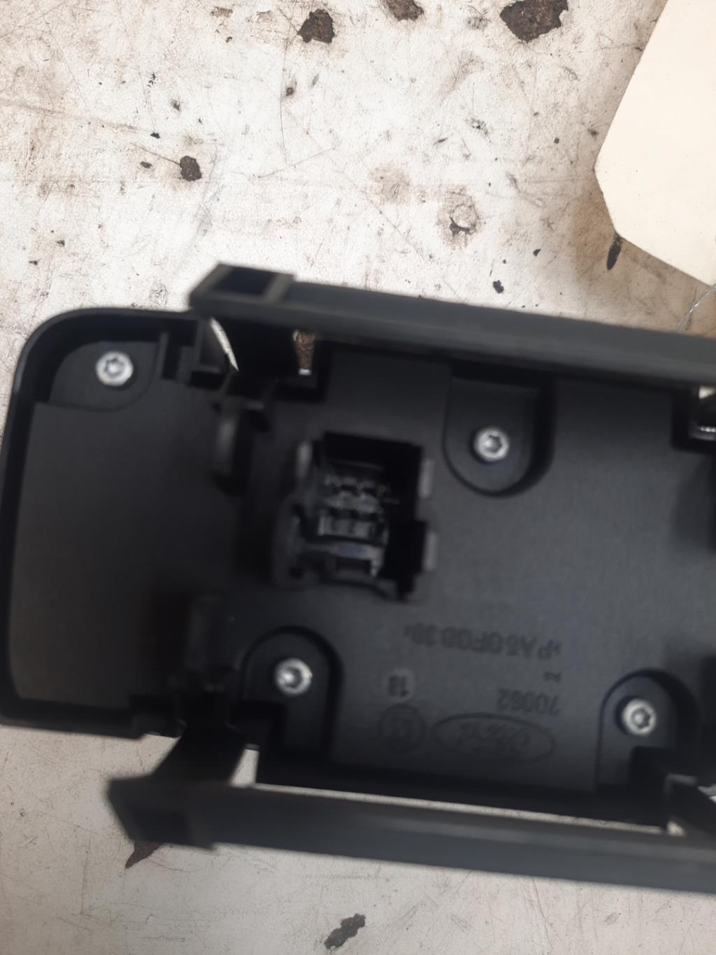 Commande de phare FORD MONDEO 3 PHASE 1 BREAK  - 1