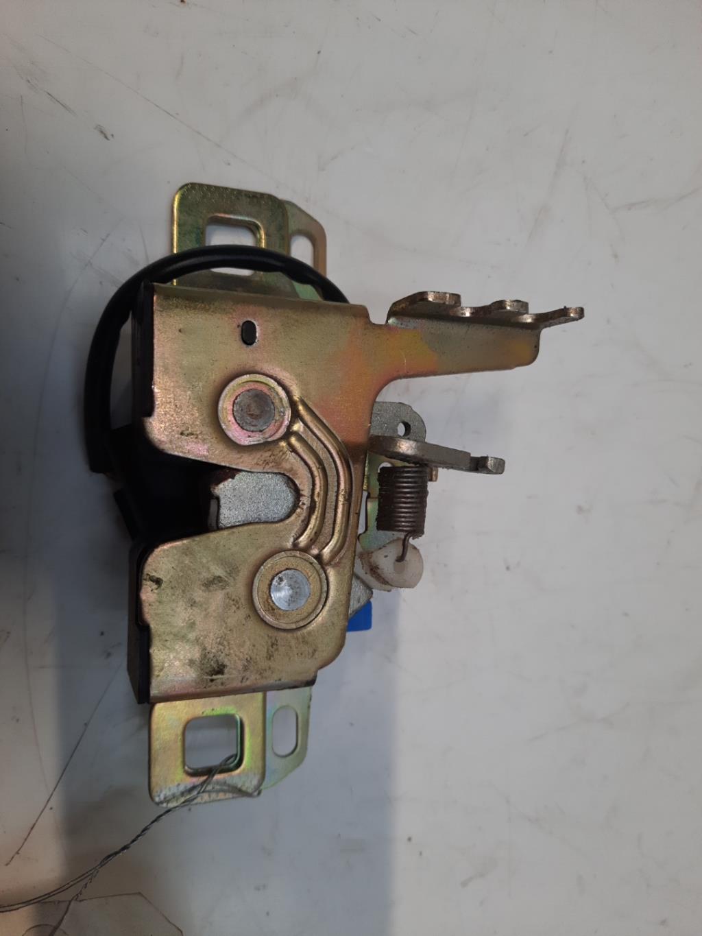 Fermeture centralisee coffre FORD MONDEO 1 PHASE 2  - 1
