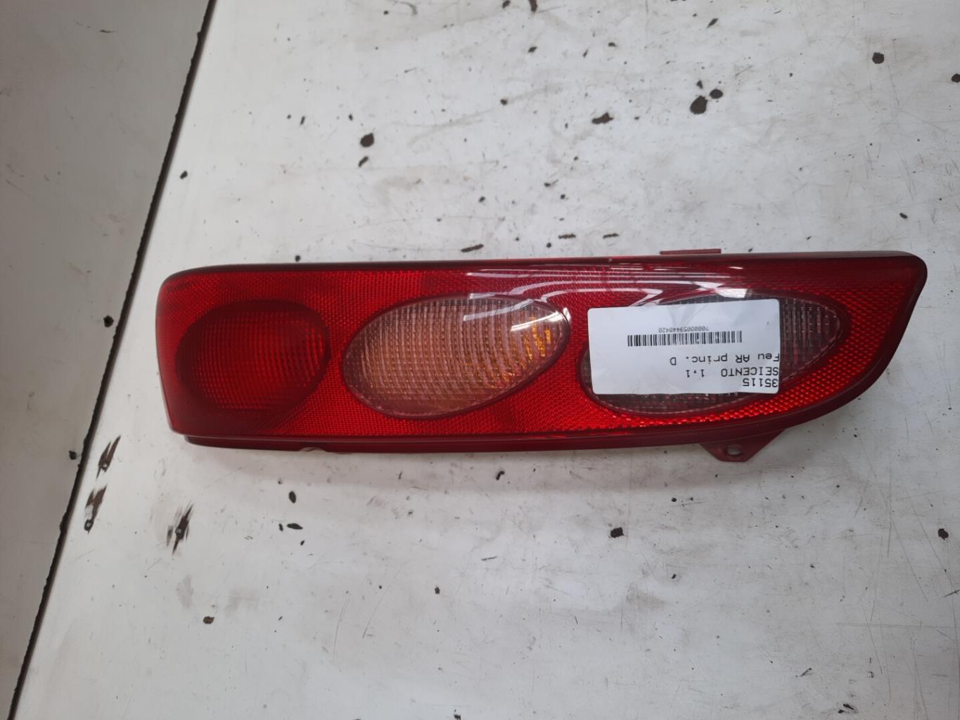 Fanale posteriore principale destro (luci) FIAT SEICENTO  - 1