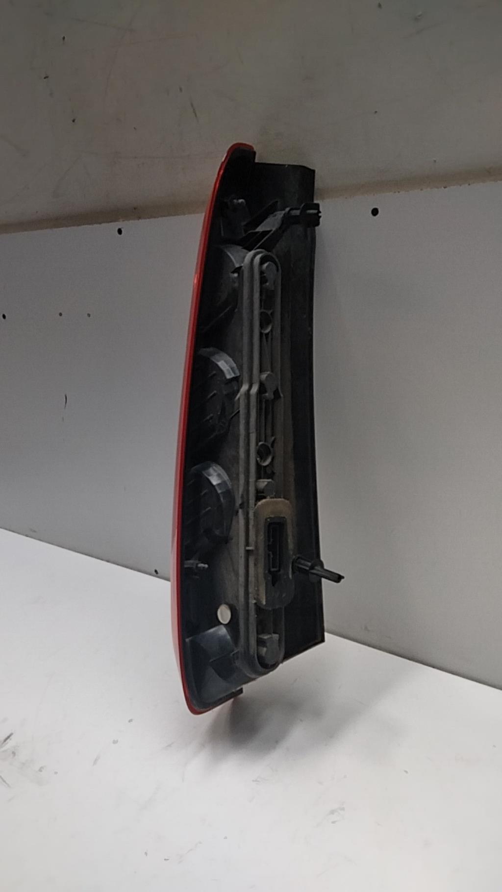 Fanale posteriore principale destro (luci) FORD C-MAX 1 PHASE 2 Diésel - 1