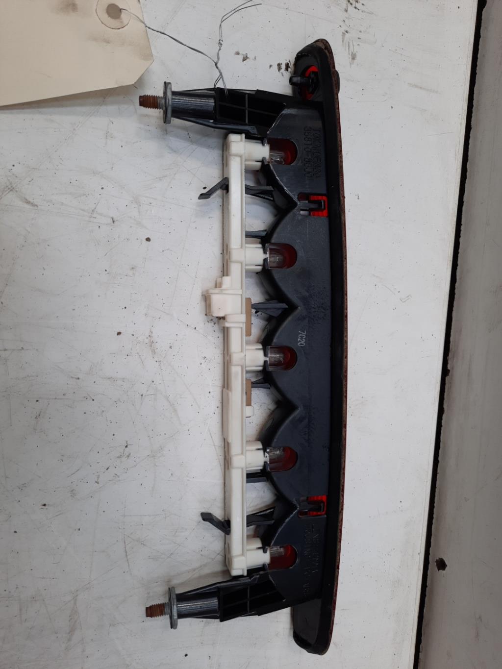 Feu arriere stop central SUZUKI SWIFT 3 Essence - 1