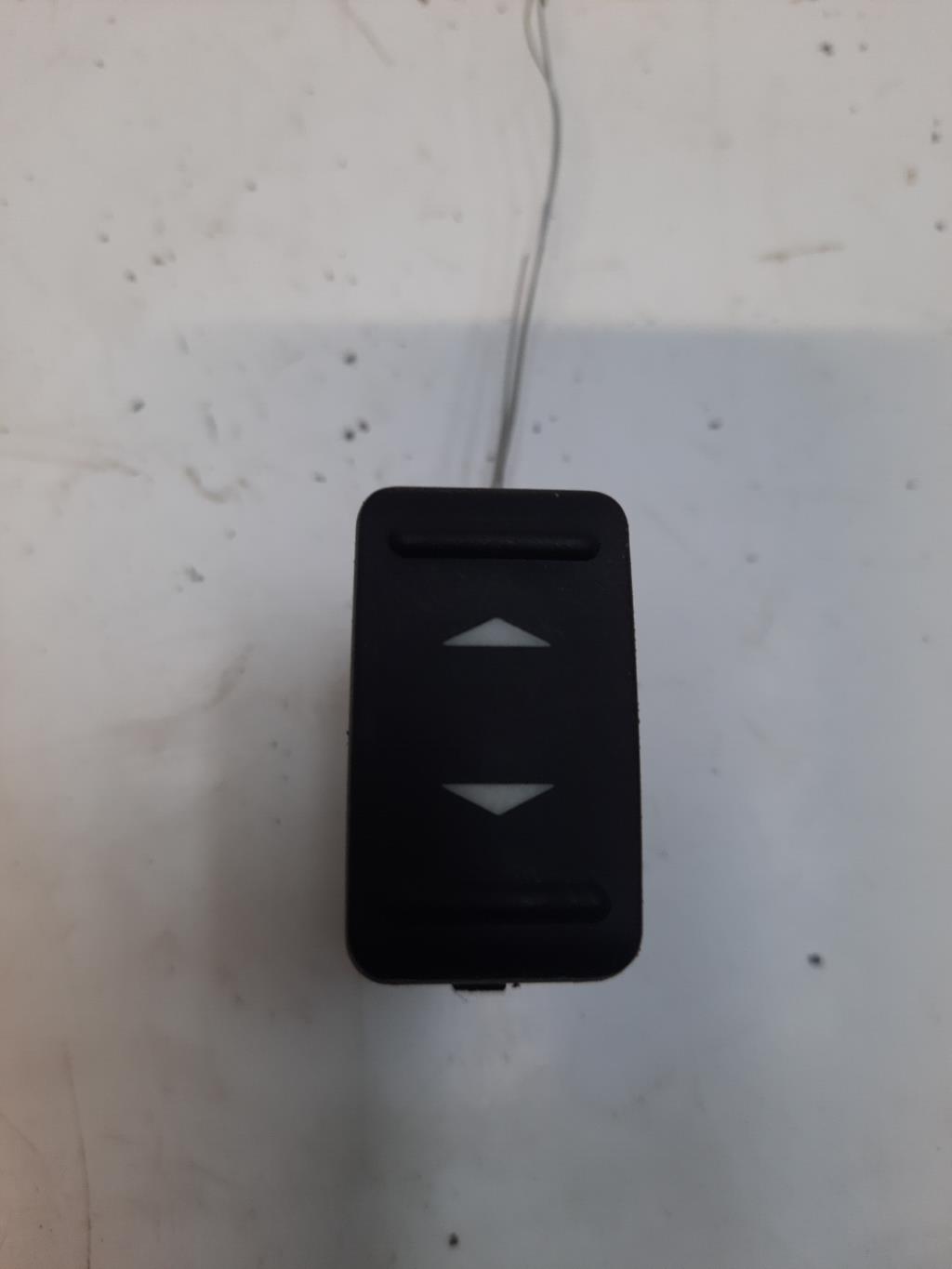 Interruttore lavacristalli posteriore destro FORD C-MAX 1 PHASE 2 Diésel - 1