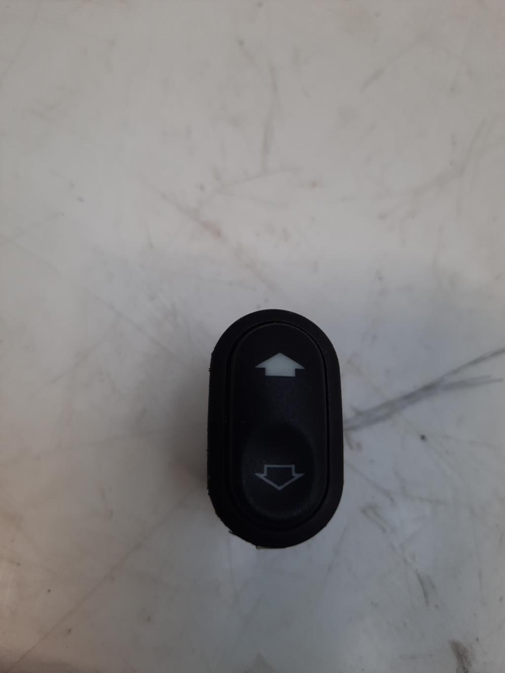 Interruttore lavacristalli anteriore destro FORD MONDEO 1 PHASE 2  - 1