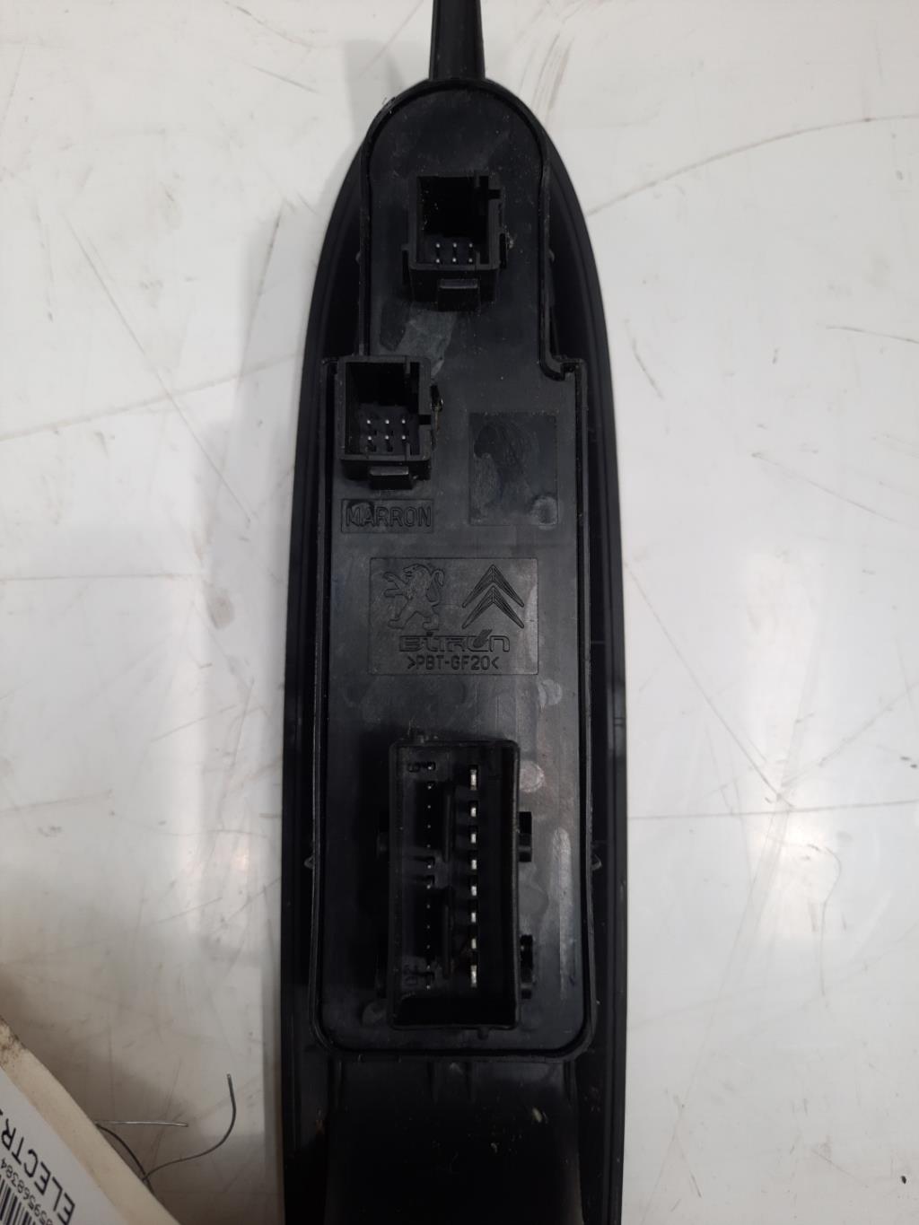 Interruttore lavacristalli anteriore sinistro CITROEN C4 2 PHASE 1 Diésel - 1