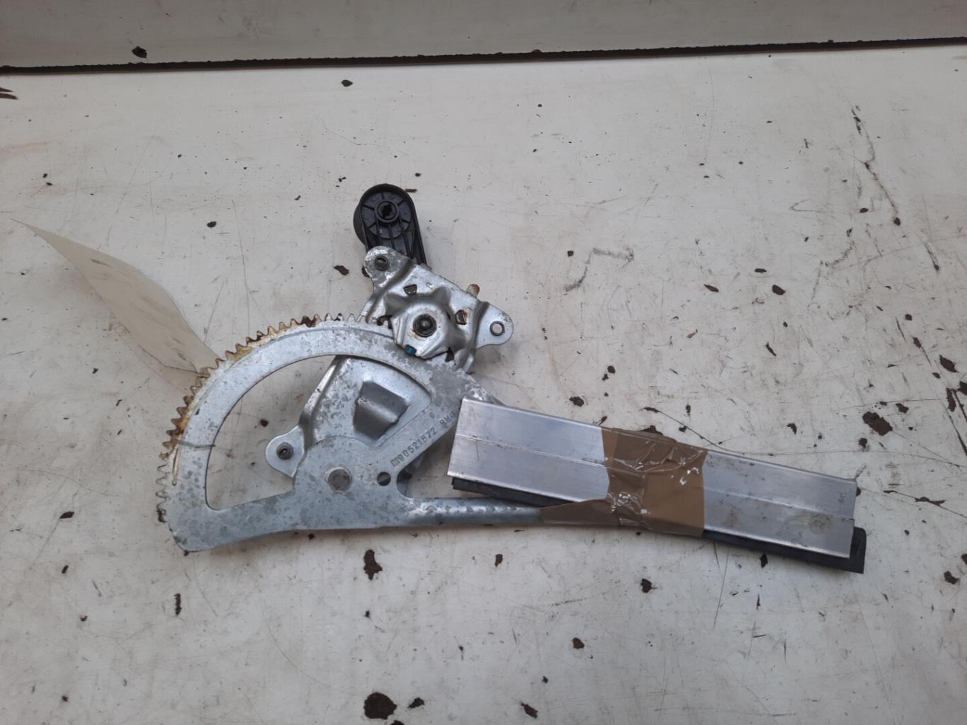 Alzacristalli manuale posteriore destro OPEL ASTRA G BREAK Diésel - 1