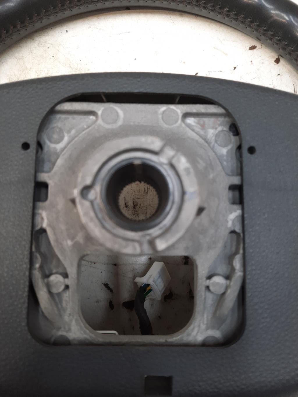 Volant KIA CARENS 3 Diesel - 1
