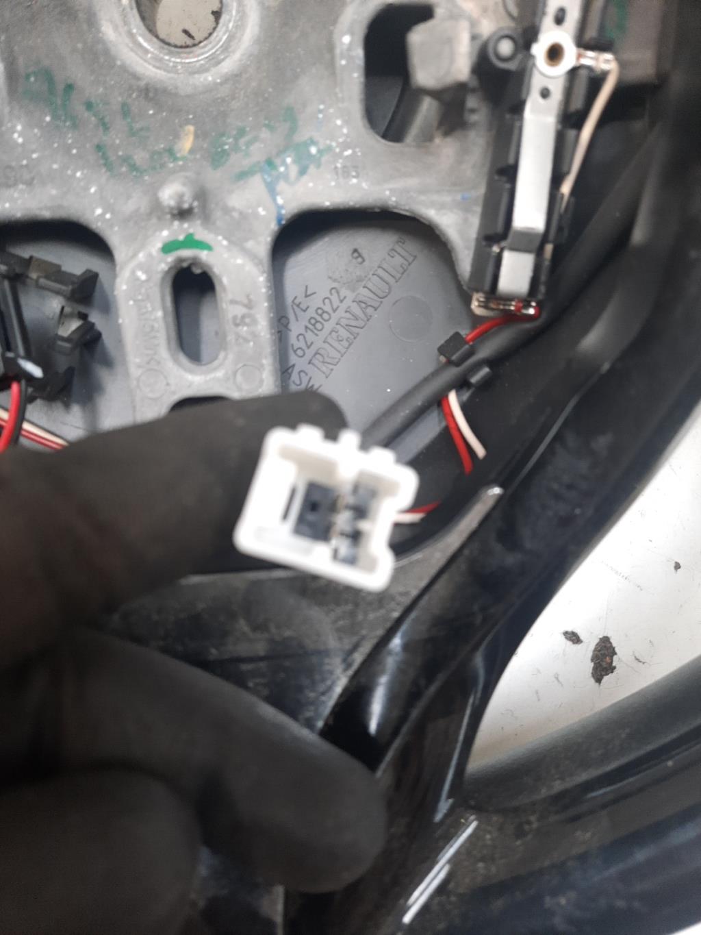 Volant RENAULT CLIO 4 PHASE 1 Diesel - 1