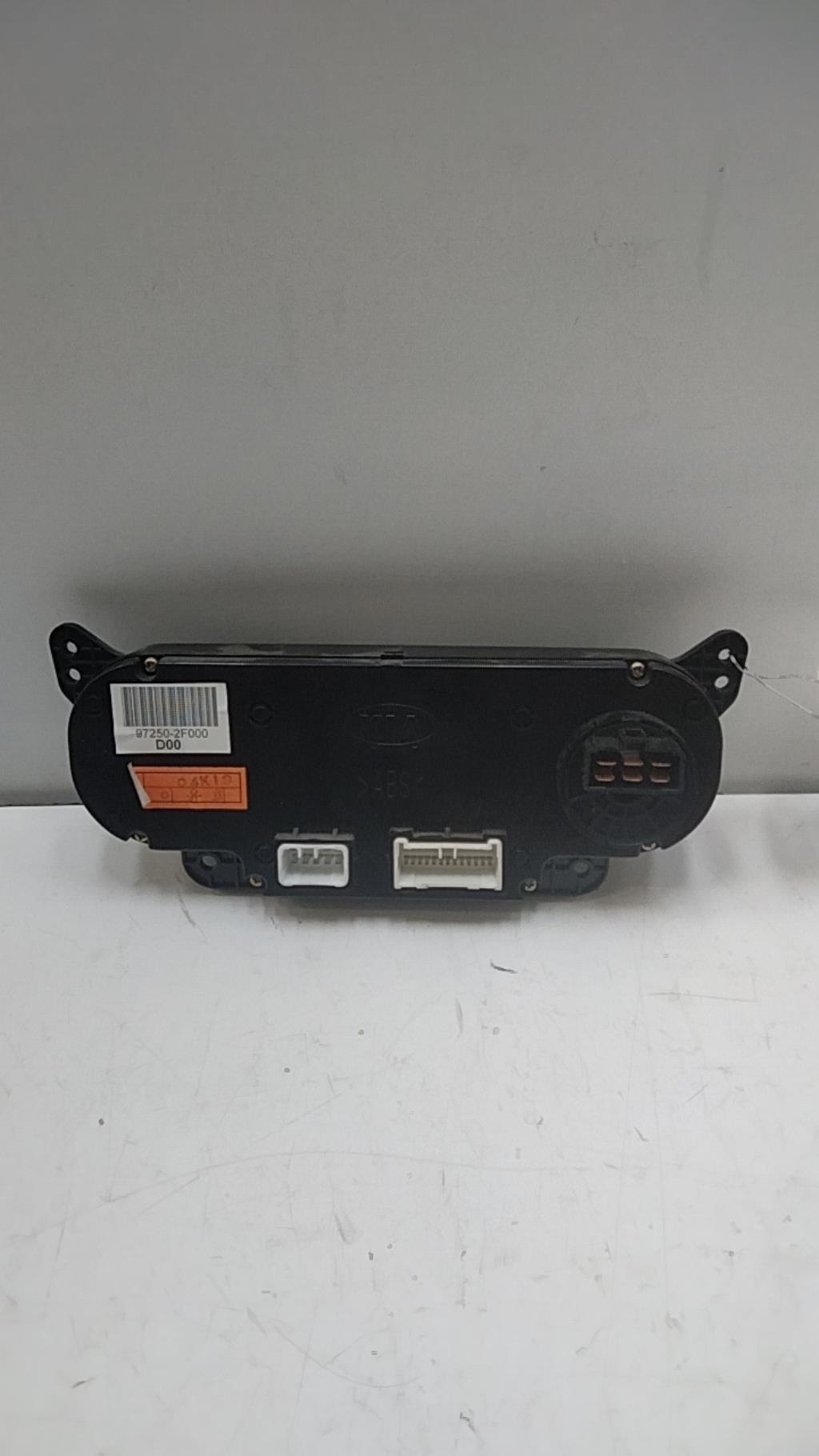 Commande chauffage KIA CERATO Diesel - 1